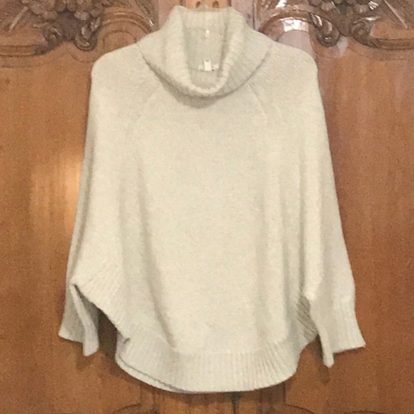 SOFT Joie Bat Wing Sleeve Pull Over Sweater - Picture 5 of 5